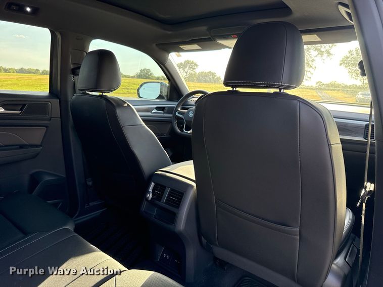 image for item FC4208 2023 Volkswagen Atlas SUV