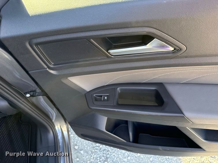 image for item FC4208 2023 Volkswagen Atlas SUV