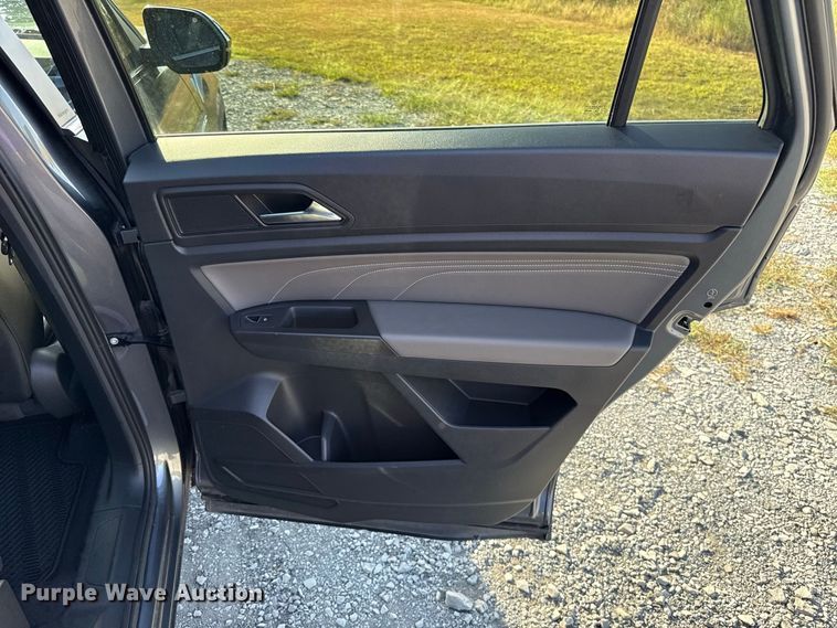 image for item FC4208 2023 Volkswagen Atlas SUV