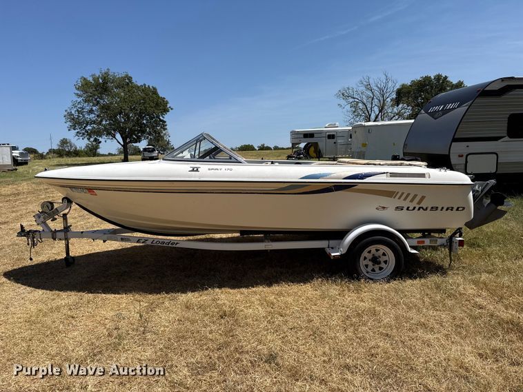 image for item FC4210 1996 Sunbird Spirit 170 boat