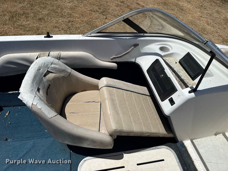 image for item FC4210 1996 Sunbird Spirit 170 boat