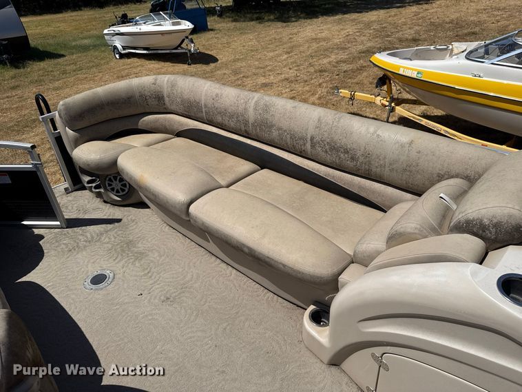 image for item FC4212 2013 Sun Tracker Regency 254 pontoon boat