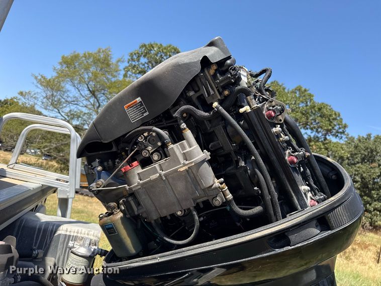 image for item FC4212 2013 Sun Tracker Regency 254 pontoon boat