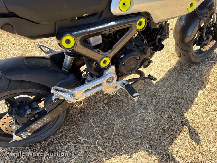 image for item FC4215 2023 Honda Grom motorcycle