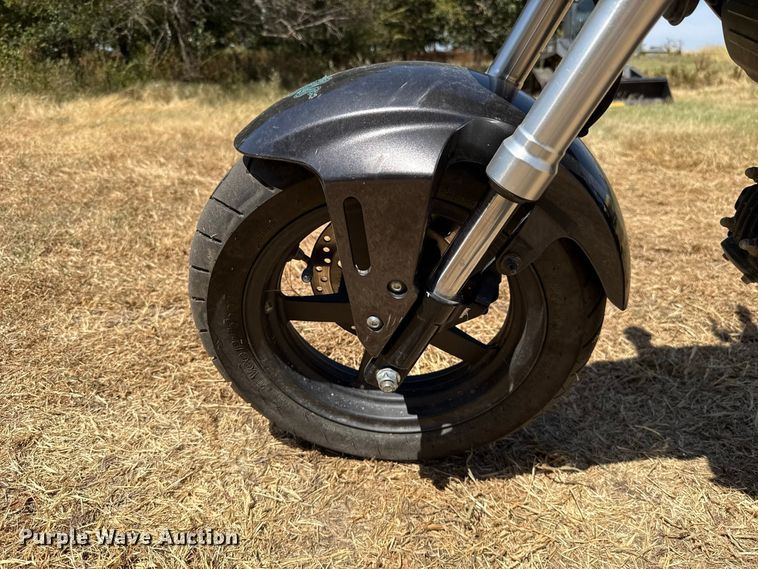 image for item FC4215 2023 Honda Grom motorcycle