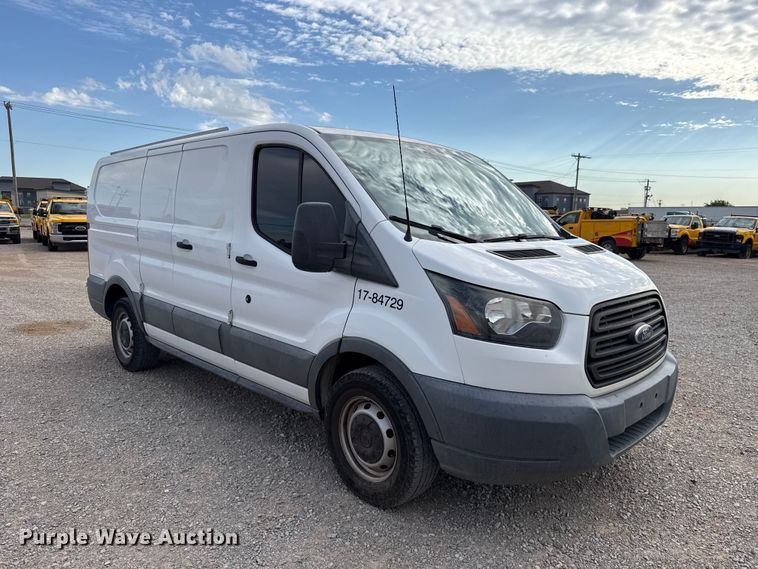 image for item FC4217 2017 Ford Transit 150 van