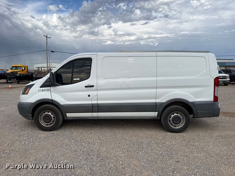 image for item FC4217 2017 Ford Transit 150 van