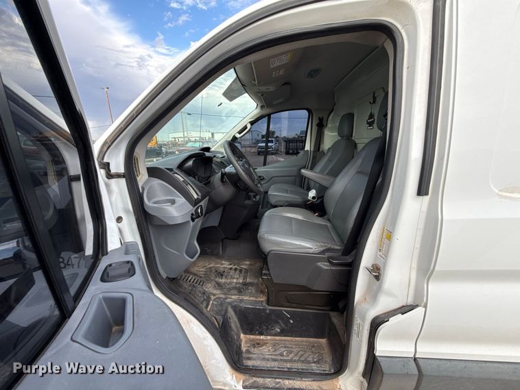 image for item FC4217 2017 Ford Transit 150 van