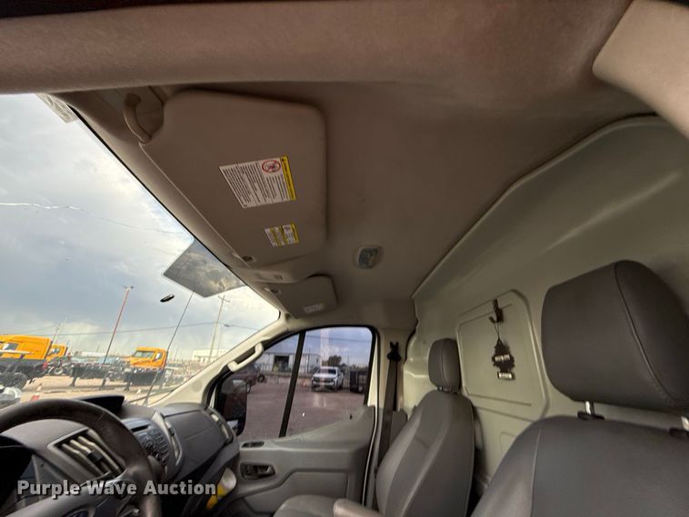 image for item FC4217 2017 Ford Transit 150 van