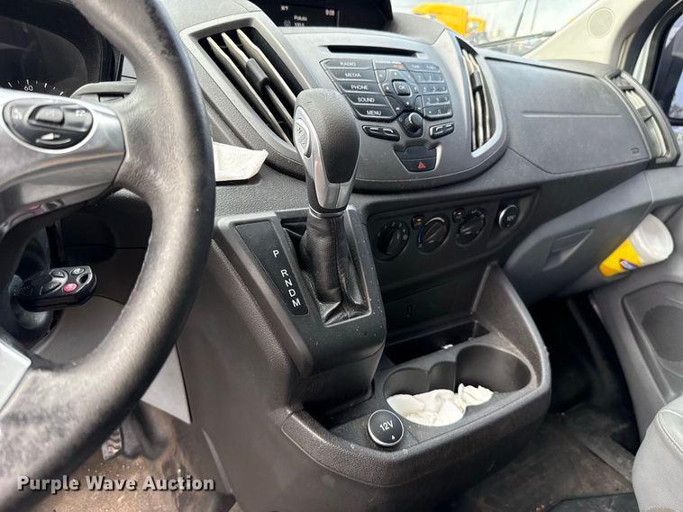 image for item FC4217 2017 Ford Transit 150 van