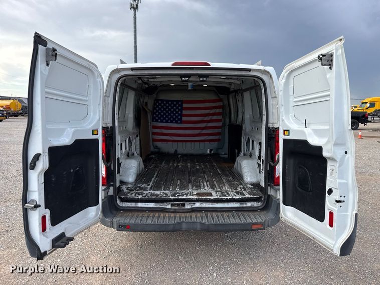 image for item FC4217 2017 Ford Transit 150 van