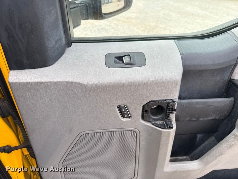 image for item FC4218 2019 Ford F350 Super Duty utility bed pickup truck