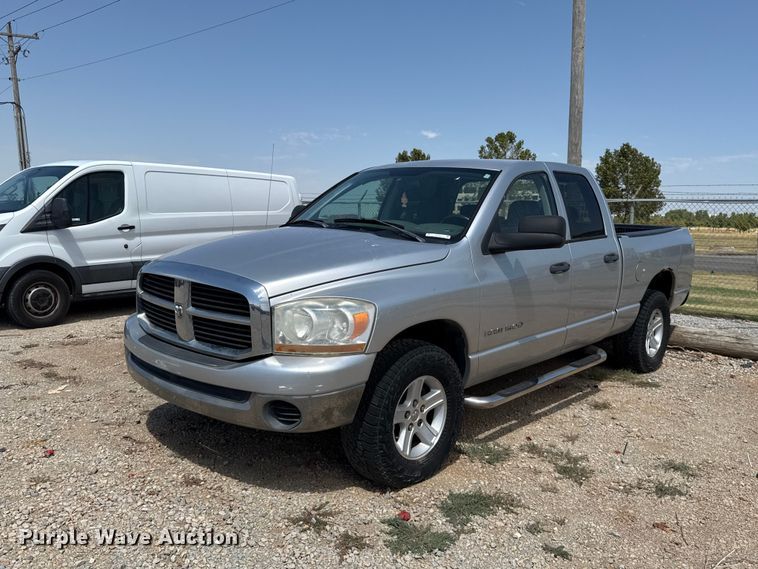 image for item FC4221 2006 Dodge Ram 1500 Ext. Cab pickup truck