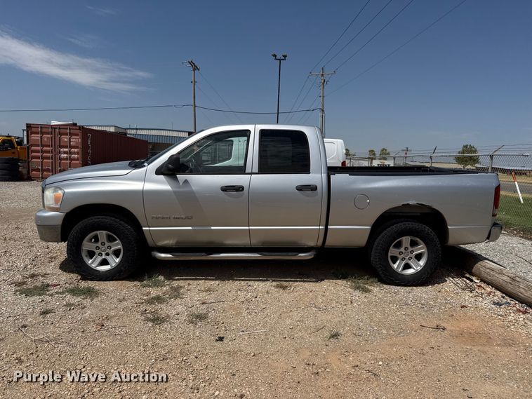 image for item FC4221 2006 Dodge Ram 1500 Ext. Cab pickup truck