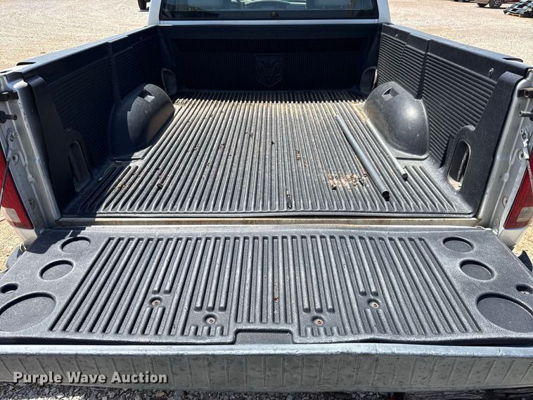 image for item FC4221 2006 Dodge Ram 1500 Ext. Cab pickup truck