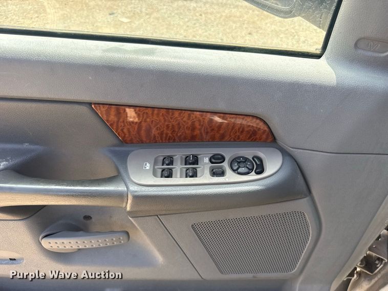 image for item FC4221 2006 Dodge Ram 1500 Ext. Cab pickup truck