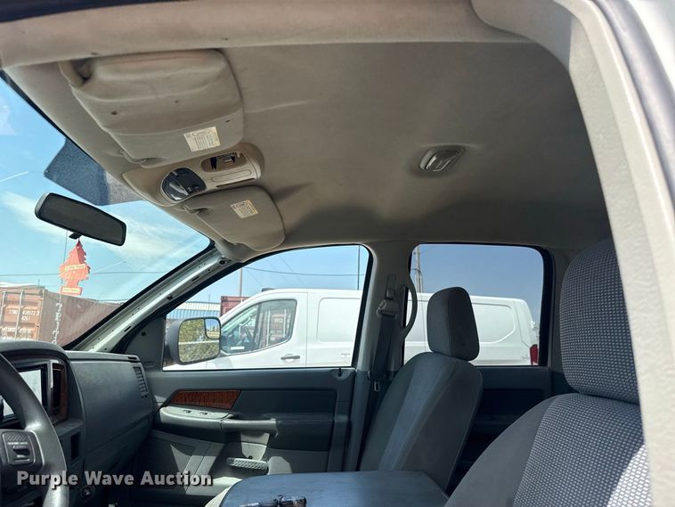 image for item FC4221 2006 Dodge Ram 1500 Ext. Cab pickup truck