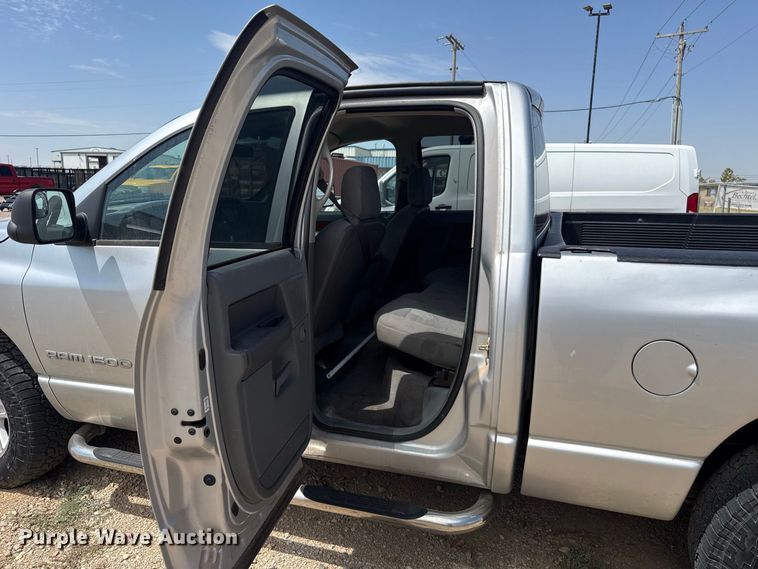 image for item FC4221 2006 Dodge Ram 1500 Ext. Cab pickup truck