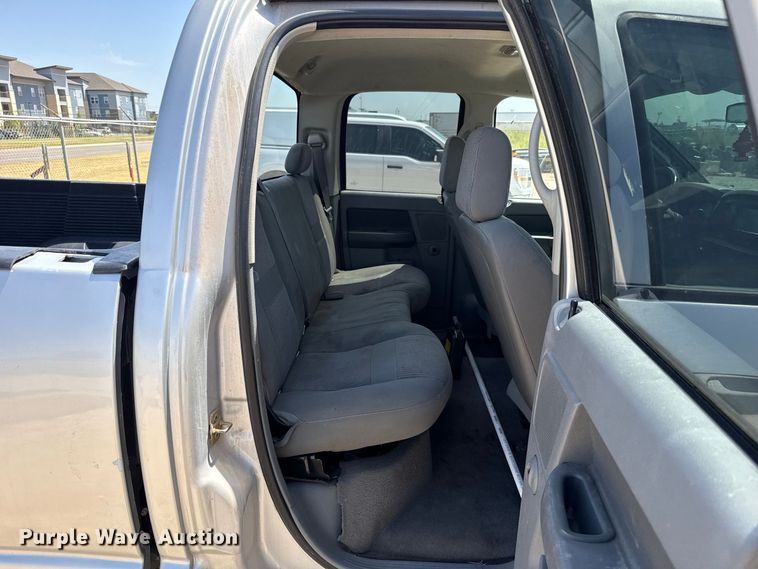 image for item FC4221 2006 Dodge Ram 1500 Ext. Cab pickup truck