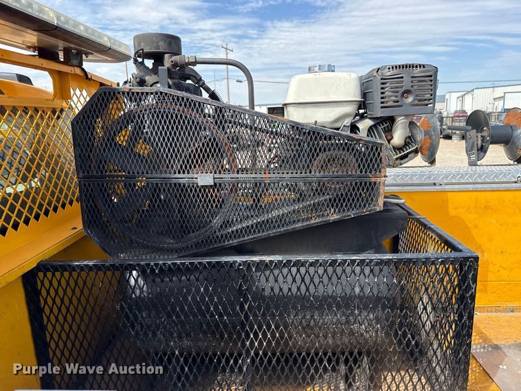 image for item FC4222 2020 Ford F350 Super Duty utility bed pickup truck