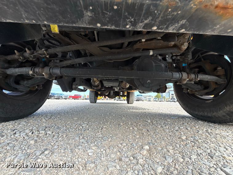 image for item FC4222 2020 Ford F350 Super Duty utility bed pickup truck