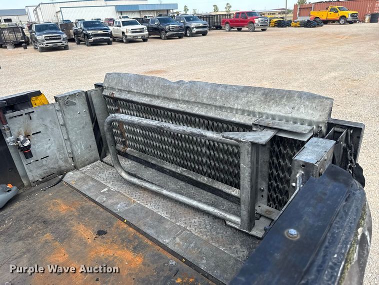 image for item FC4223 2022 Ford F350 Super Duty pickup truck