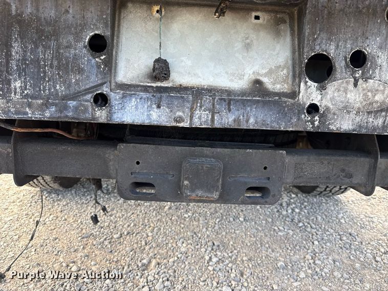 image for item FC4223 2022 Ford F350 Super Duty pickup truck