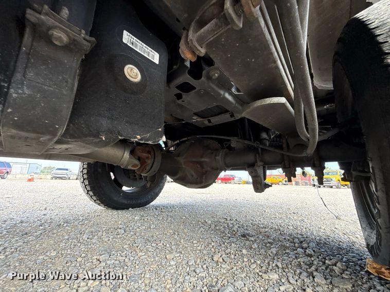 image for item FC4223 2022 Ford F350 Super Duty pickup truck