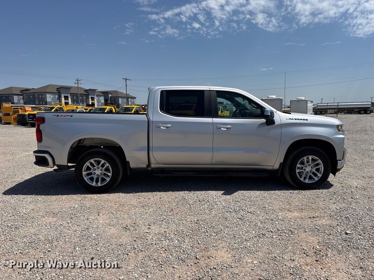 image for item FC4224 2021 Chevrolet Silverado 1500 Crew Cab pickup truck