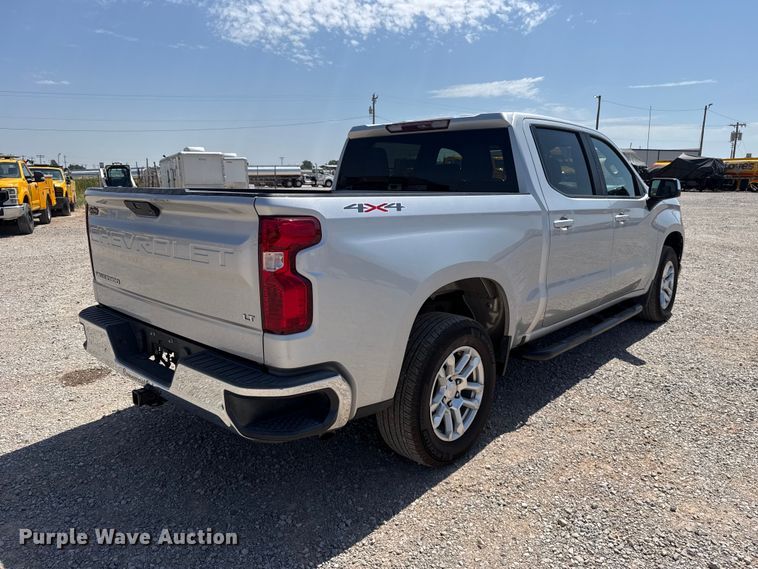 image for item FC4224 2021 Chevrolet Silverado 1500 Crew Cab pickup truck