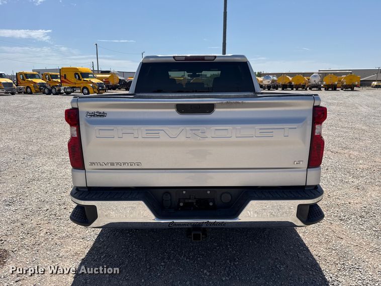 image for item FC4224 2021 Chevrolet Silverado 1500 Crew Cab pickup truck
