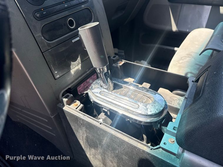 image for item FC4225 2008 Ford F150 Crew Cab pickup truck