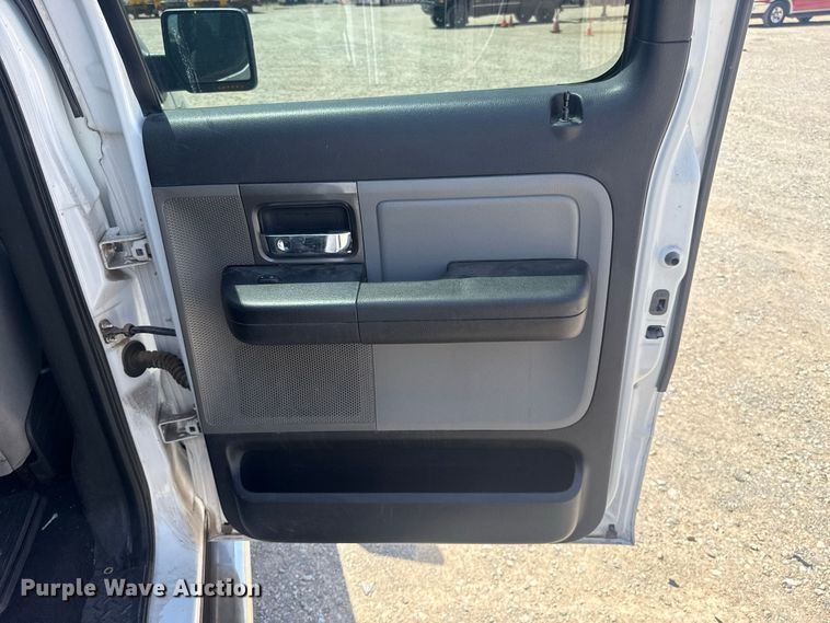 image for item FC4225 2008 Ford F150 Crew Cab pickup truck