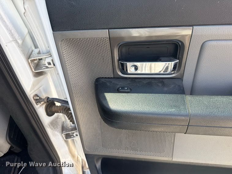 image for item FC4225 2008 Ford F150 Crew Cab pickup truck