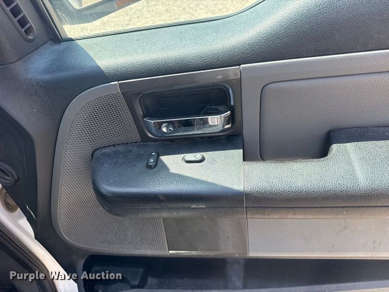 image for item FC4225 2008 Ford F150 Crew Cab pickup truck