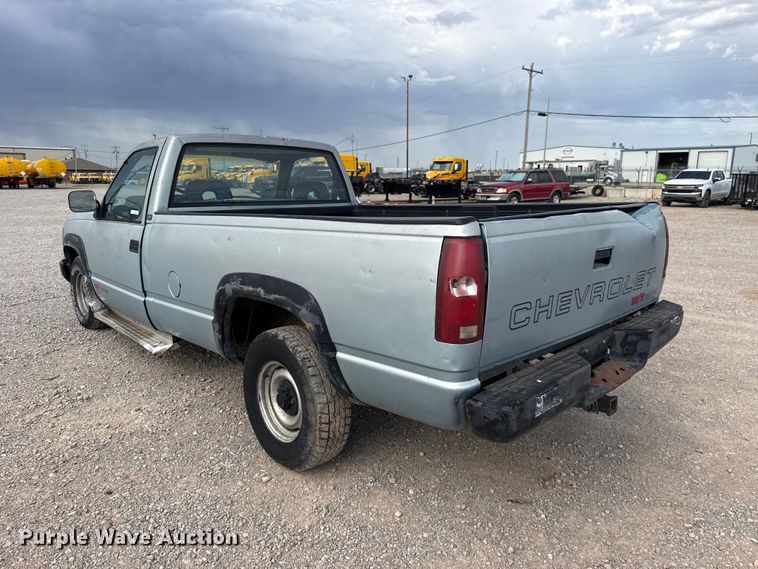 image for item FC4226 1992 Chevrolet Cheyenne 1500 pickup truck