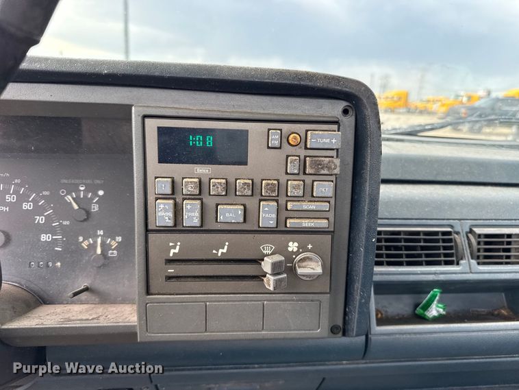 image for item FC4226 1992 Chevrolet Cheyenne 1500 pickup truck