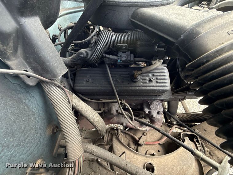 image for item FC4226 1992 Chevrolet Cheyenne 1500 pickup truck