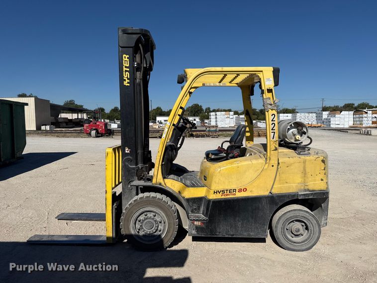 image for item FC4259 2015 Hyster H80FT forklift