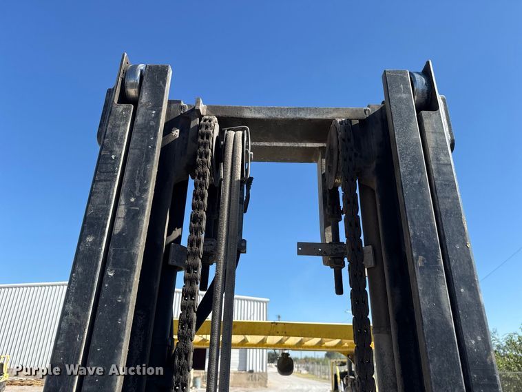 image for item FC4259 2015 Hyster H80FT forklift