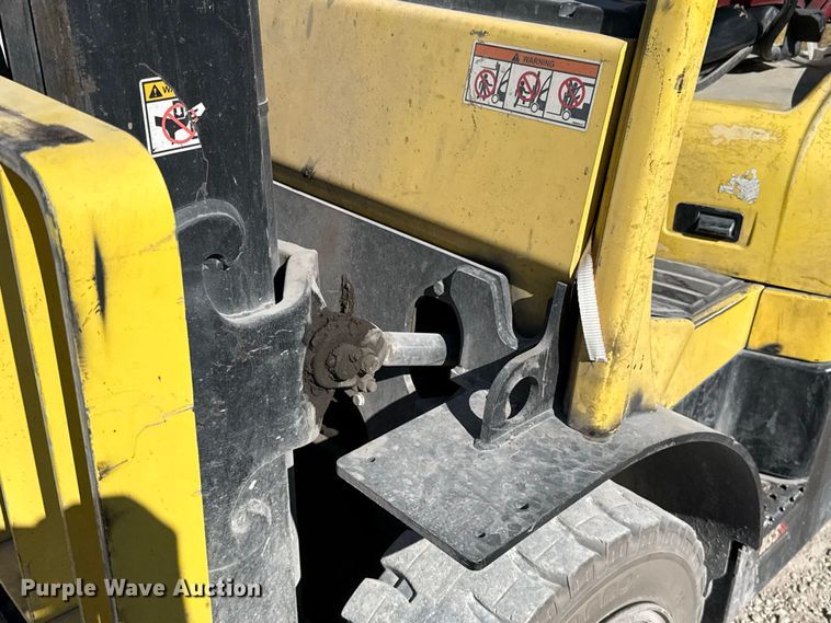 image for item FC4259 2015 Hyster H80FT forklift