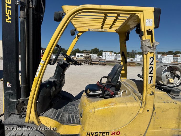 image for item FC4259 2015 Hyster H80FT forklift