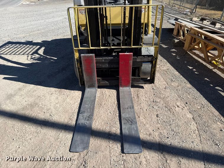 image for item FC4261 2018 Hyster H80FT forklift