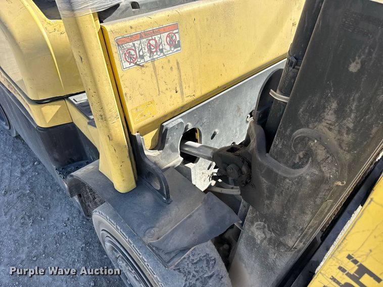 image for item FC4261 2018 Hyster H80FT forklift