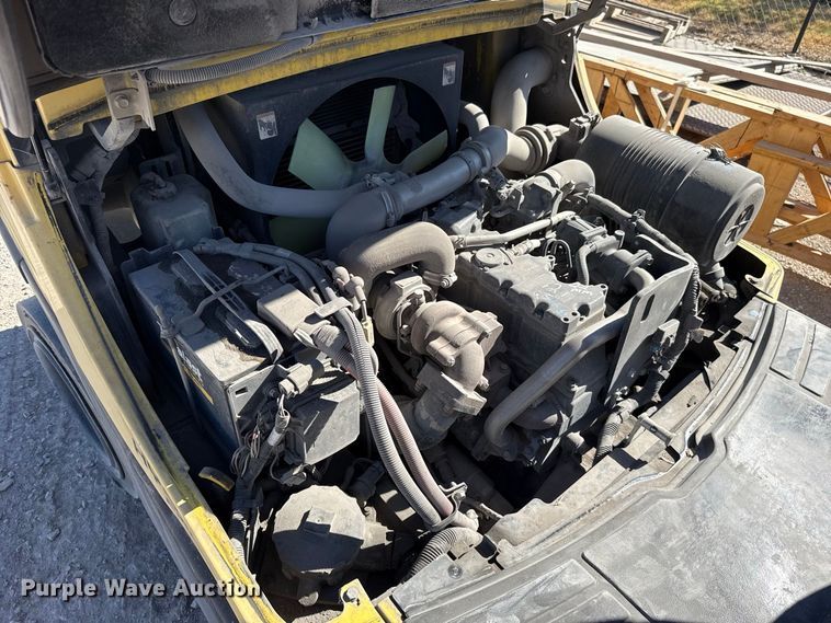 image for item FC4261 2018 Hyster H80FT forklift