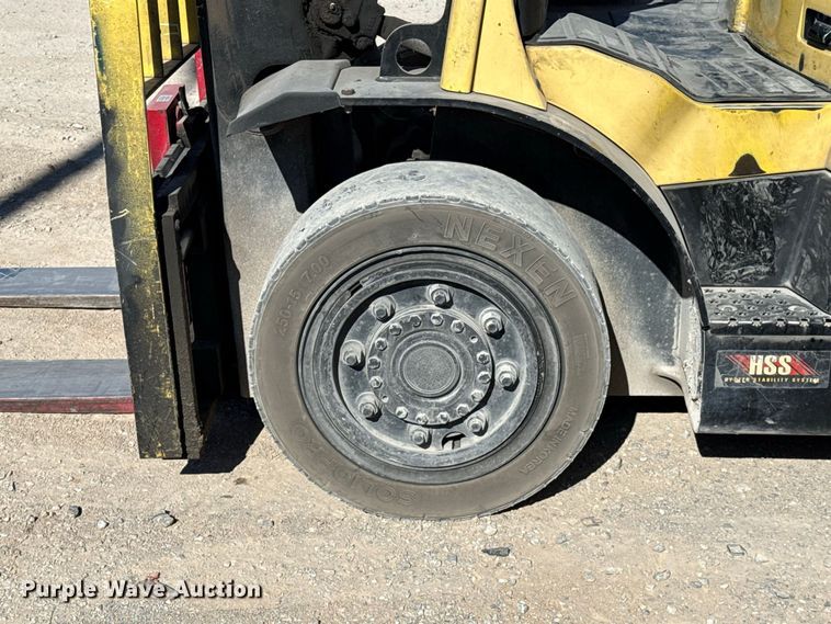 image for item FC4261 2018 Hyster H80FT forklift