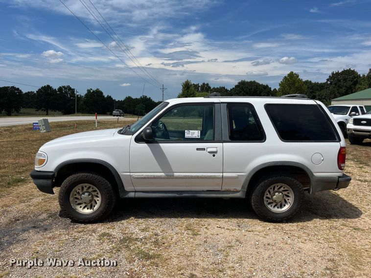 image for item FG0599 1998 Ford  Explorer Sport SUV