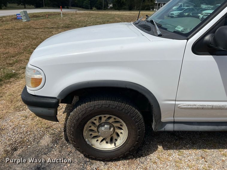 image for item FG0599 1998 Ford  Explorer Sport SUV
