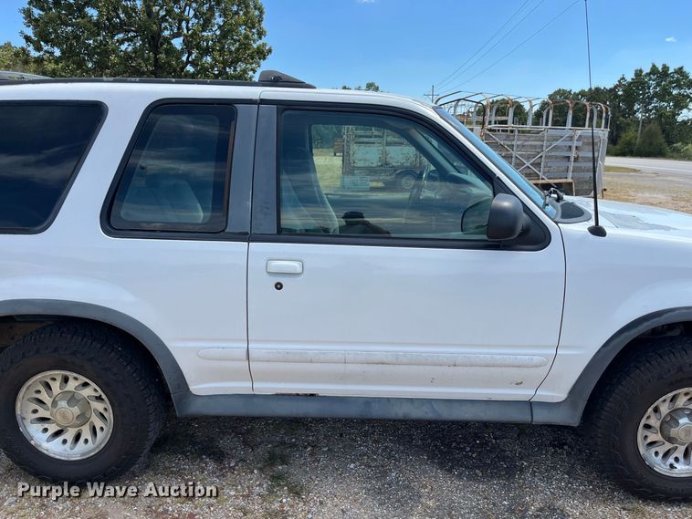 image for item FG0599 1998 Ford  Explorer Sport SUV