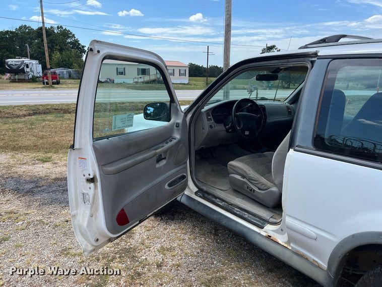 image for item FG0599 1998 Ford  Explorer Sport SUV